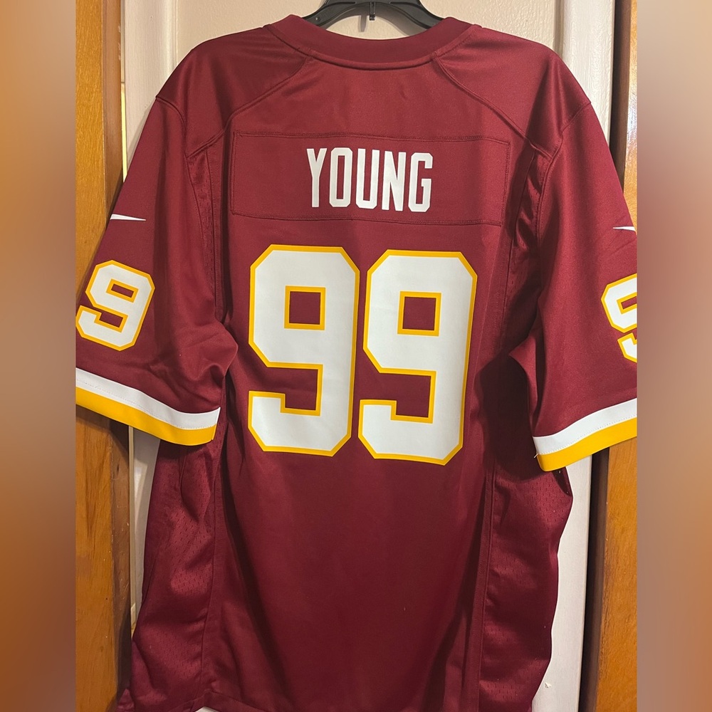 Washington Commanders Chase Young Jersey - Men’s Large (NEVER WORN)